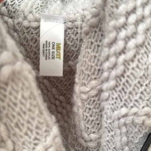 Grey Gray Knit Mixit Poncho with Toggles - Picture 2 of 2